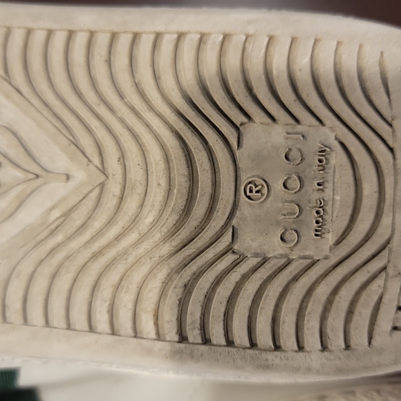 Authentic Gucci shoes - Picture 15 of 15